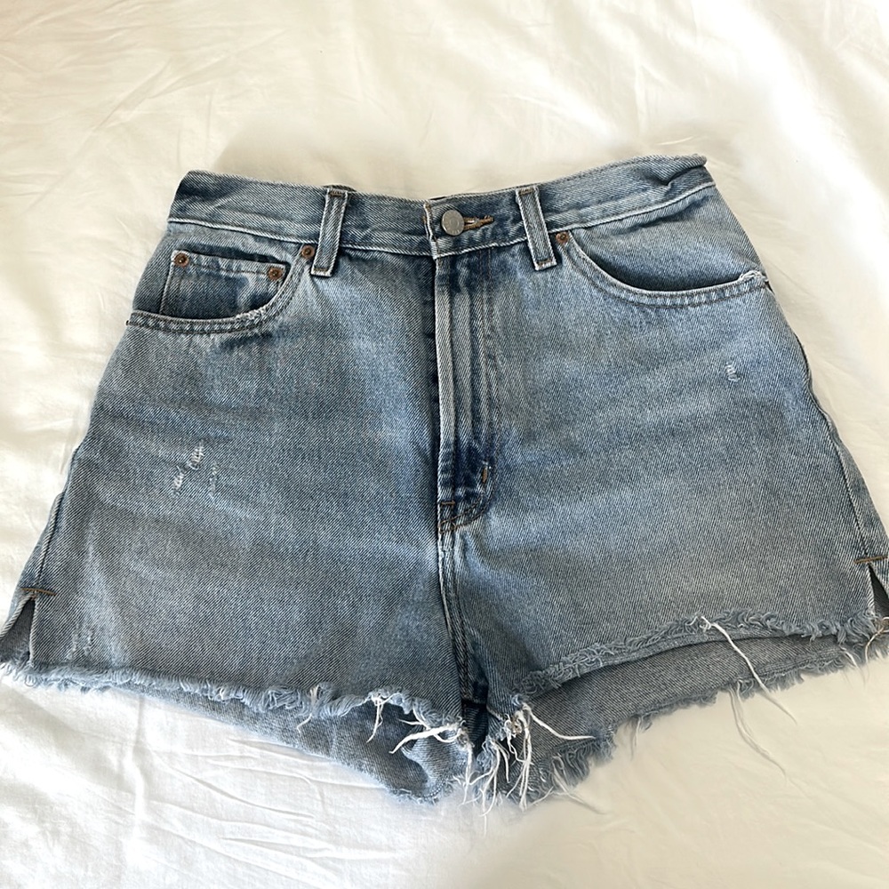 BDG Girlfriend High Rise Denim Shorts